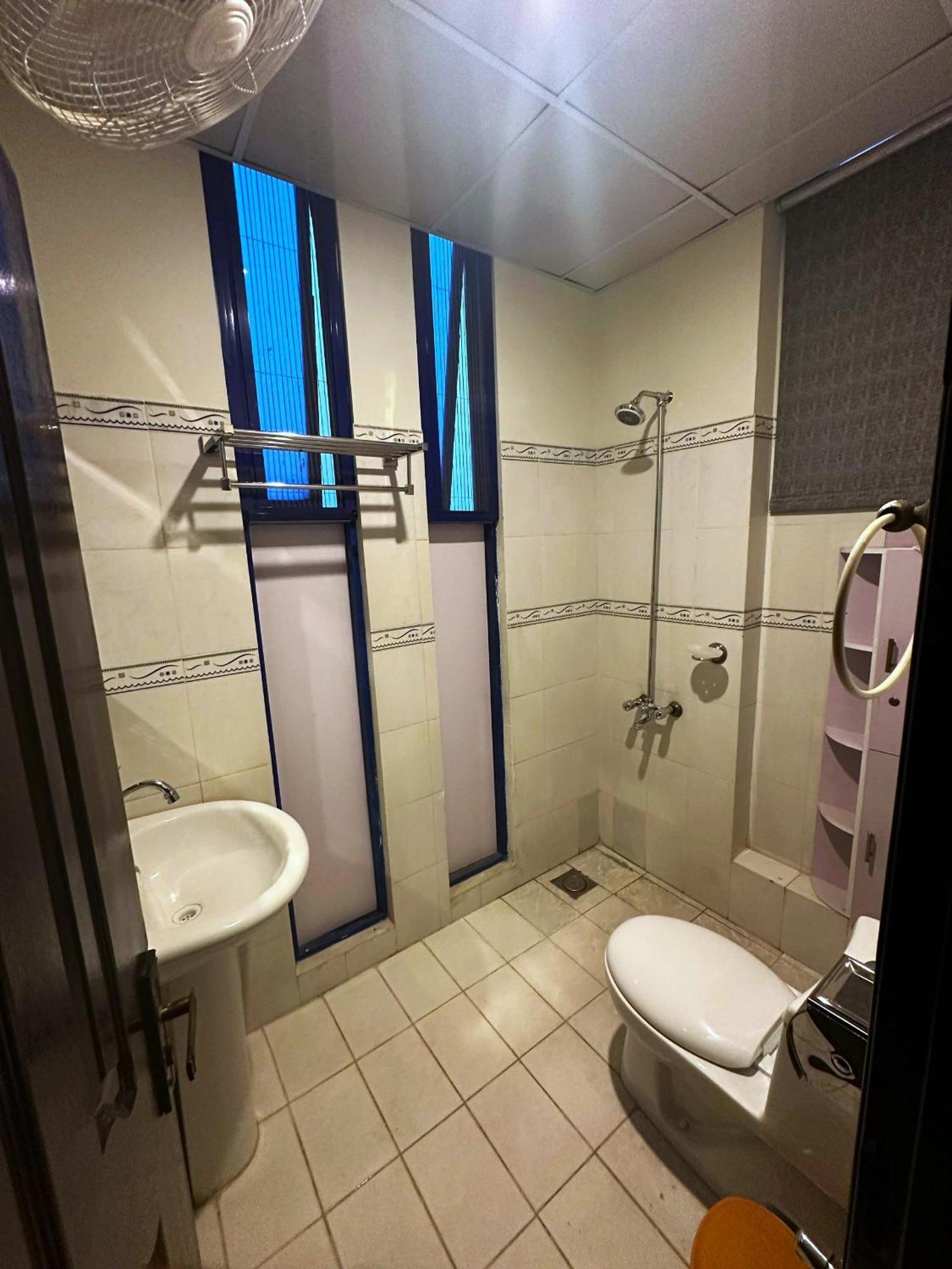 Luxury Apartment In Dha Phase 8, Near Allama Iqbal International Airport Lahore Luaran gambar