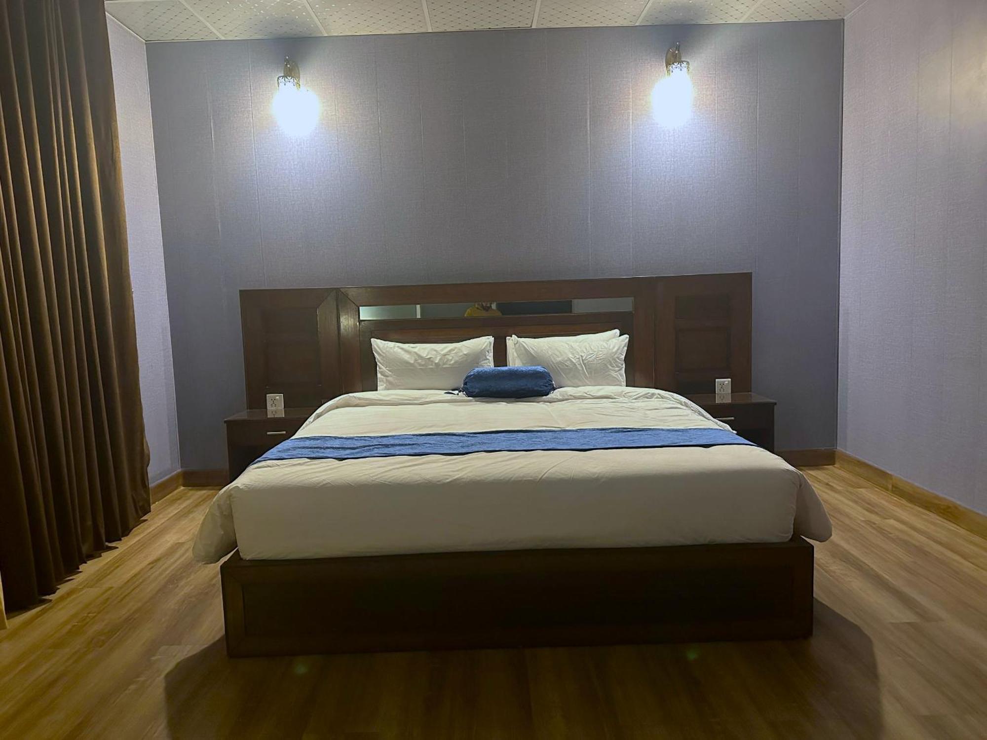 Luxury Apartment In Dha Phase 8, Near Allama Iqbal International Airport Lahore Luaran gambar