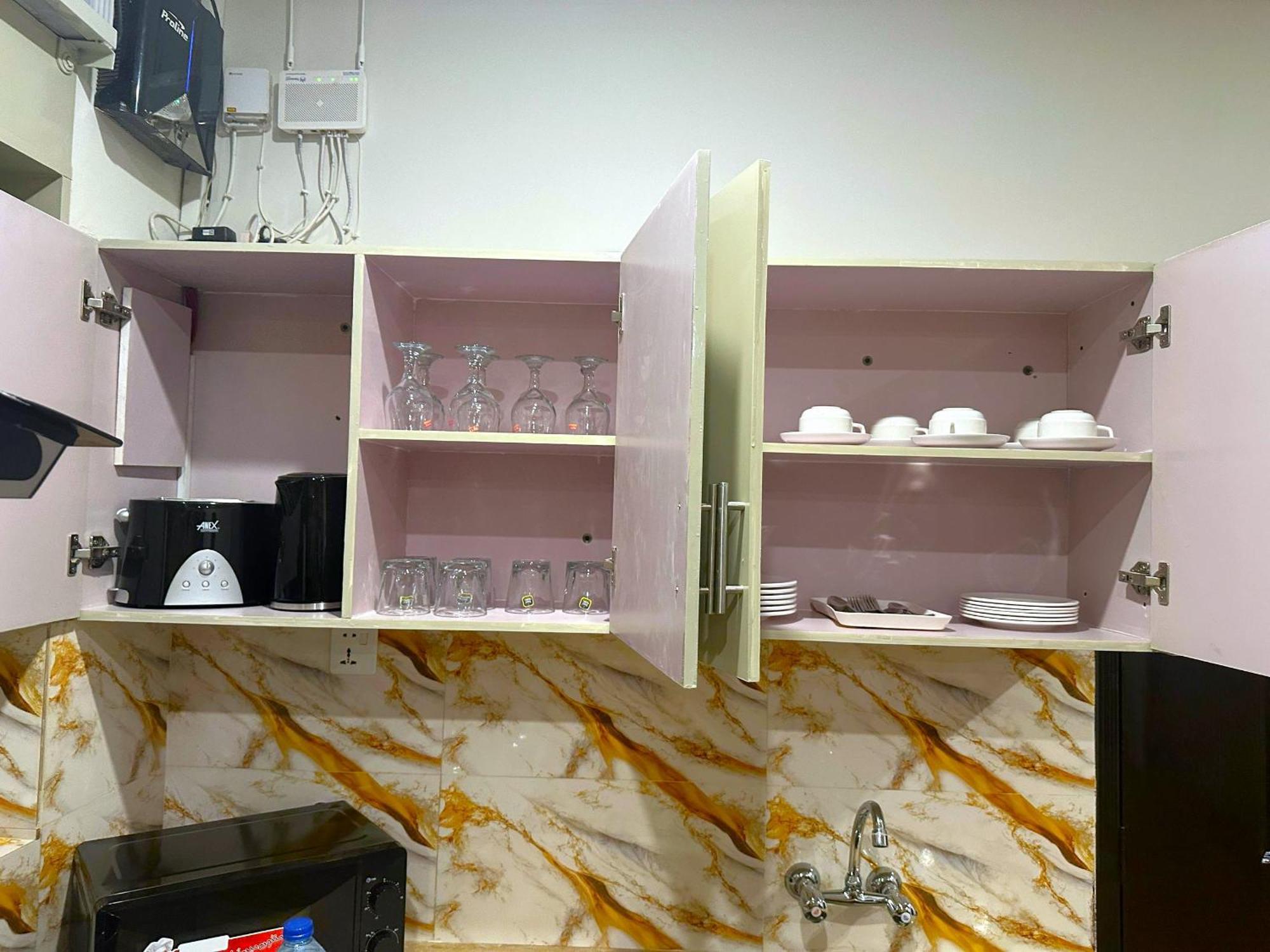 Luxury Apartment In Dha Phase 8, Near Allama Iqbal International Airport Lahore Luaran gambar